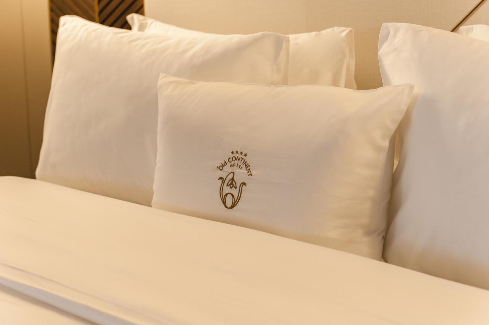 Old Continent Hotel Użhorod Zewnętrze zdjęcie